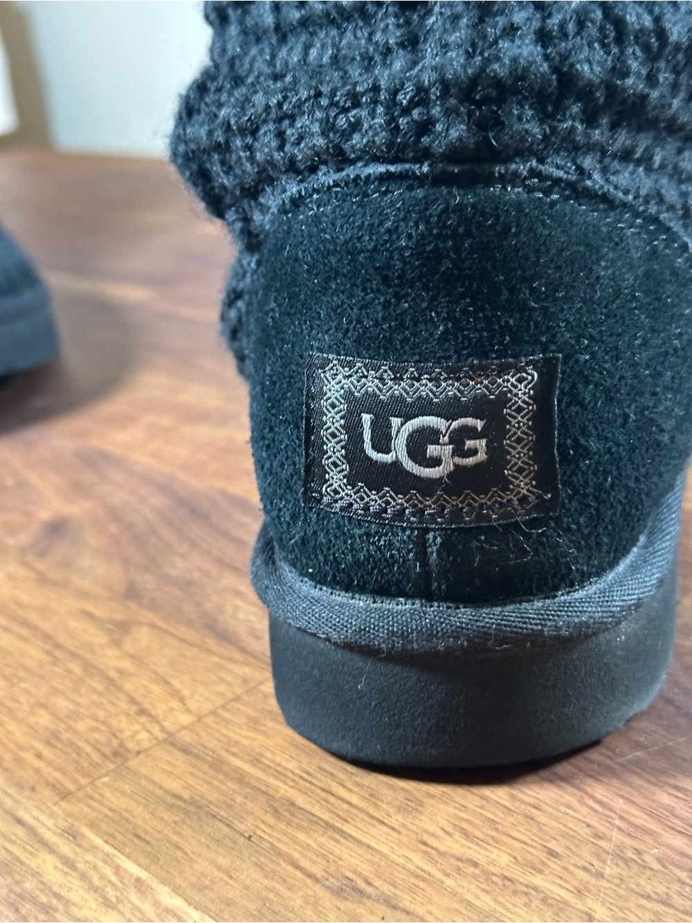 UGG Classic Solene Tall Black Knit Sweater Boots Women’s 9 1112478